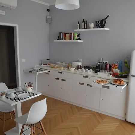 56 Bed & Breakfast 2*