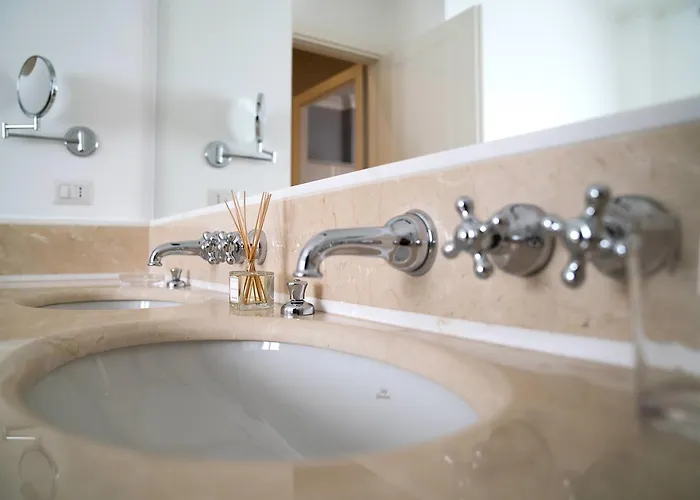 56 Bed & Breakfast Bari