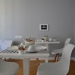 56 Bed & Breakfast