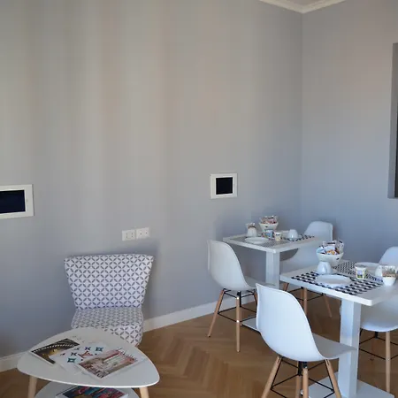 56 Bed & Breakfast Bari