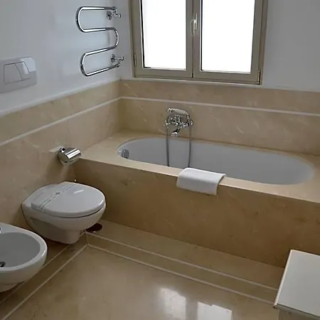 56 Bed and Breakfast Μπάρι