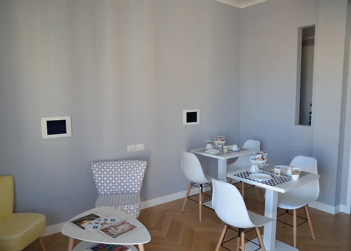 56 Bed & Breakfast Bari